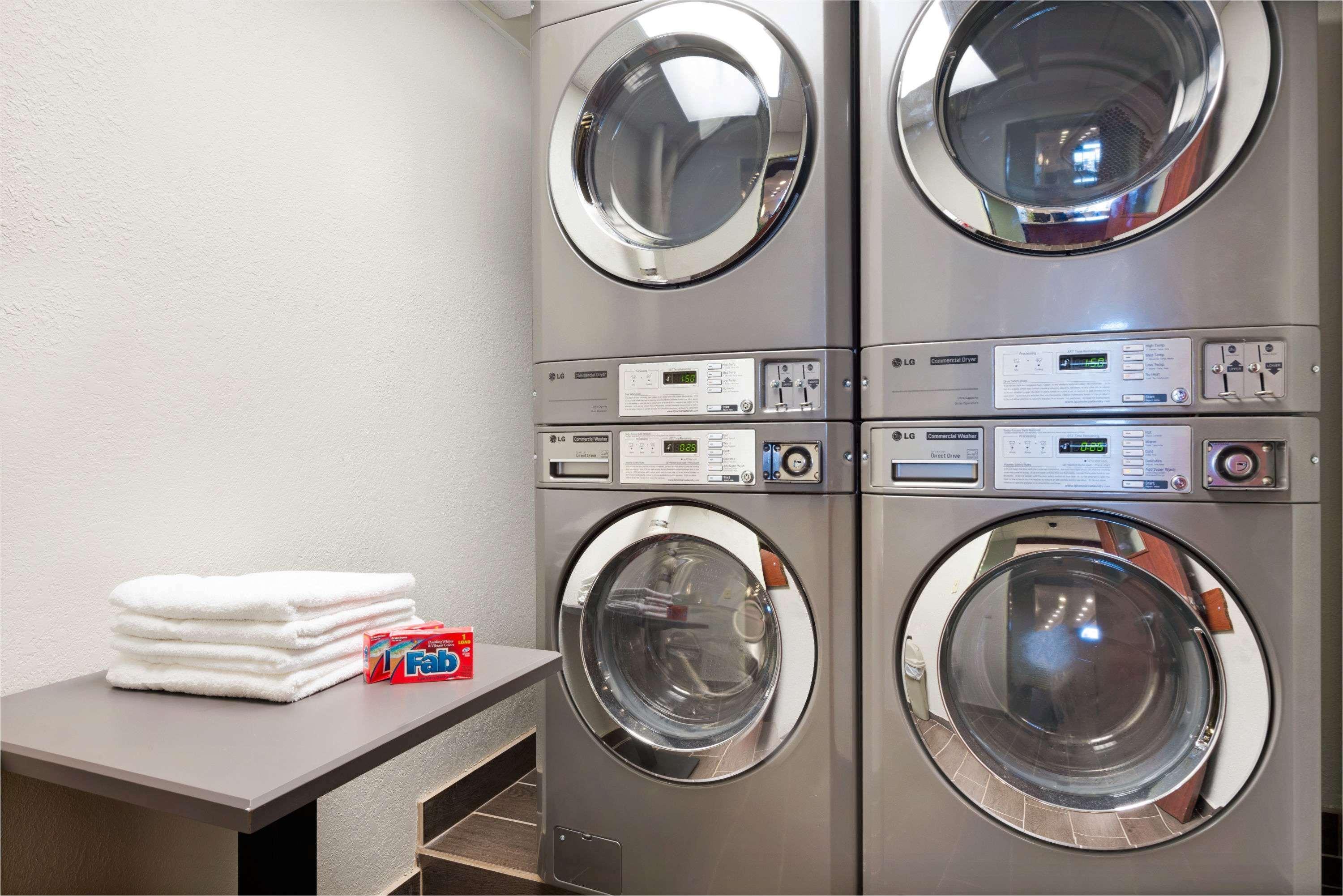 Microtel Inn & Suites Urbandale Luaran gambar